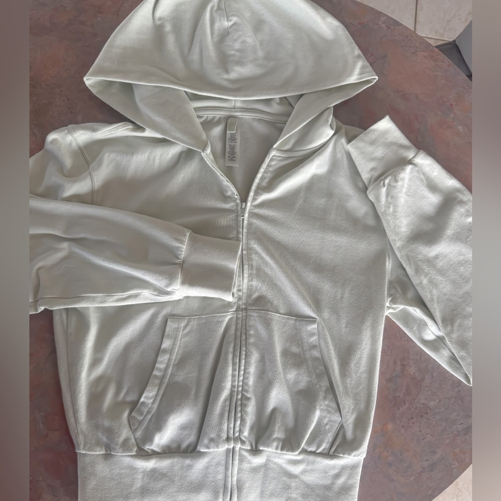 SKIMS Fitted Lounge Stretch Hoodie Zip Up Stone White